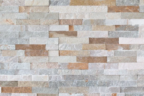 Wand mit Verblendsteinen